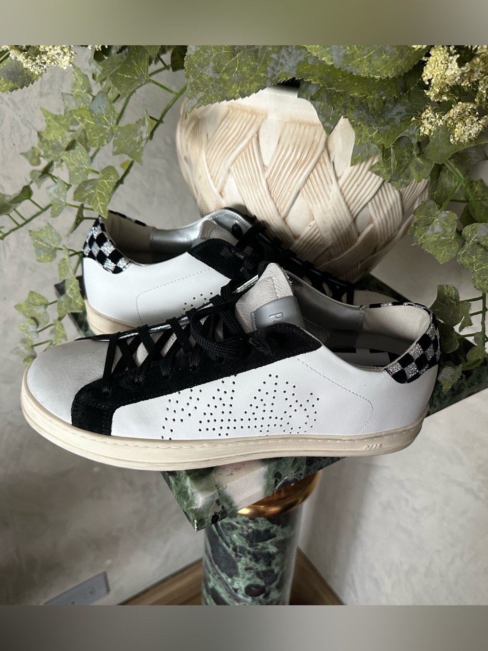 P448 White Black Checker Low-Top Sneakers with Gray Toe with checkered hell